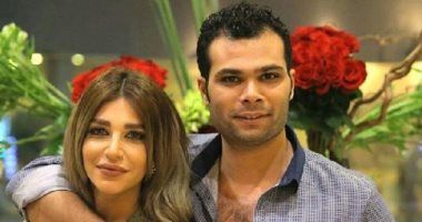 انفصال أحمد عبد الله محمود عن زوجته سارة نخلة بعد زواج 3 سنوات