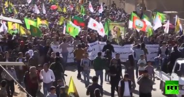 شاهد.. آلاف الأكراد يتظاهرون بالقامشلى فى سوريا ضد الغزو التركى