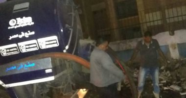 استجابة لصحافة المواطن.. القاهرة للصرف تسحب مياه الصرف من مدرسة وردان 