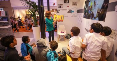 جلسات قرائية لتشجيع الأطفال على اكتشاف ألغاز القصص بمعرض الشارقة