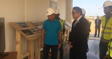 صور.. وزير الآثار يتفقد الأعمال الإنشائية بمتحف شرم الشيخ
