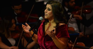 صور.. كارلا رميا تقدم ليلة لبنانية رائعة بحفل مهرجان الموسيقى العربية