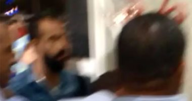 فيديو.. أمن الزمالك يعتدى بالضرب على صحفيين أثناء محاولتهم دخول النادى