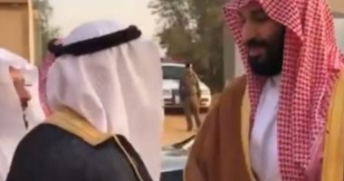فيديو..الأمير محمد بن سلمان يلتقى عددا من أهالى منطقة القصيم