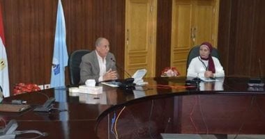  محافظ البحر الأحمر يعقد اجتماعا لمناقشة " جائزة مصر للتميز الحكومي"