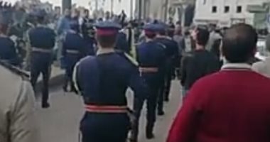 تشييع جنازة ضابط شرطة فى جنازة عسكرية بدمياط