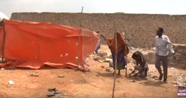 شاهد.. أوضاع إنسانية صعبة تواجه النازحين الصوماليون بالمخيمات بسبب الأمطار