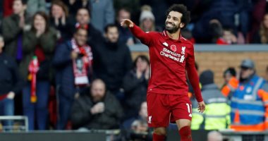 محمد صلاح يبحث عن أول أهدافه الرسمية ضد نابولي بقميص ليفربول.. فيديو