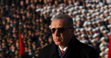 أردوغان يواصل القمع.. اعتقال 5 موظفين بالخارجية التركية لصلتهم بجولن