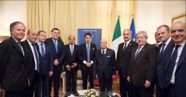 صور.. رئيس وزراء إيطاليا ينشر صور القمة المصغرة حول ليبيا بمشاركة السيسى