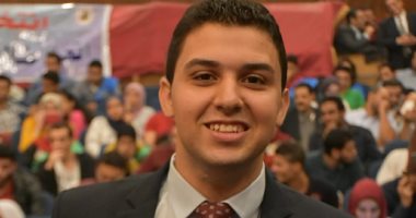 فوز الطالب أحمد إيهاب بمنصب رئيس اتحاد طلاب جامعة القاهرة
