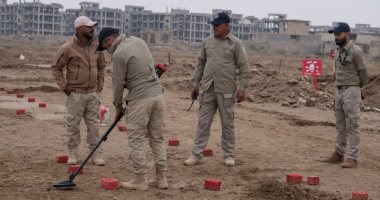 الجارديان: حقول ألغام داعش خطر يومى فى العراق