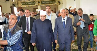 برلمانى : مشاركة "شاروبيم" و "جمعة" فى افتتاح المساجد طعنة فى قلب "الإرهابية" 