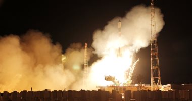 صور.. إطلاق أول صاروخ من طراز "سويوز" الروسى للفضاء بعد هبوط اضطرارى 