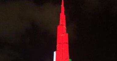 برج خليفة يتزين بألوان علم سلطنة عمان فى  اليوم الوطنى الـ 48