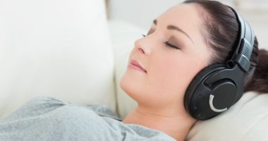 ازاى الموسيقى ممكن تساعد فى علاج اضطرابات النوم 