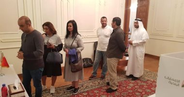 صور..  الجالية والسفير البحرينى بمصر يدلون بأصواتهم فى الإنتخابات النيابية