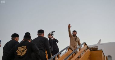 رئيس الشيشان يغادر المدينة المنورة بعد زيارة المسجد النبوى متوجها لبلاده