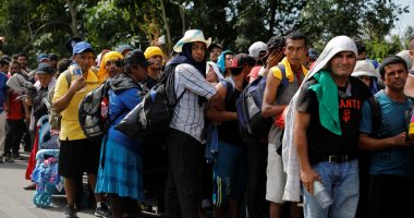 انطلاق قافلة مهاجرين من السلفادور أملا فى الوصول إلى الحدود الأمريكية