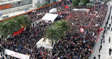 إضراب عام ومظاهرات فى شوارع تونس