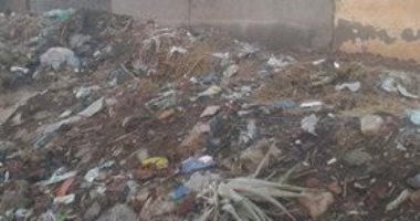 قارئ يشكو انتشار القمامة بكفر أبو شعيشع فى كفر الشيخ