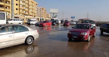 كثافات مرورية فى الخليفة المأمون بمصر الجديدة بسبب كسر ماسورة مياه 