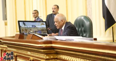 "عبد العال" يرفع الجلسة العامة.. والبرلمان يعود للانعقاد 9 ديسمبر المقبل