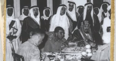 صورة من 66 سنة.. الملك عبد العزيز آل سعود يستقبل الرئيس محمد نجيب بالطائف