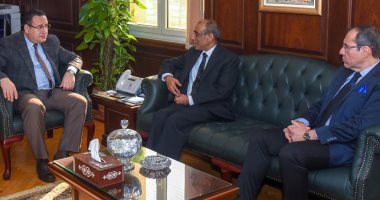 محافظ الإسكندرية يستقبل سفير الهند لدى مصر لتوطيد العلاقات بين الجانبين 