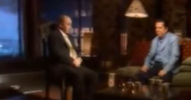 ممدوح الليثى يكشف سبب تفوق التليفزيون المصرى فى فيديو نادر مع عمار الشريعى