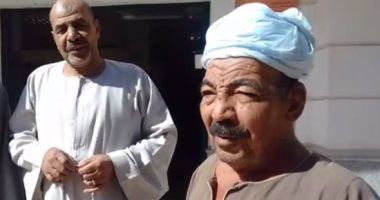 عجوز بعد فحصه بسوهاج ضمن مبادرة 100 مليون صحة: "تحيا مصر ..يحيا السيسى"