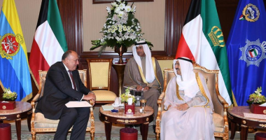 أمير الكويت يؤكد لـ"وزير الخارجية" استمرار موقف بلاده الداعم لمصر