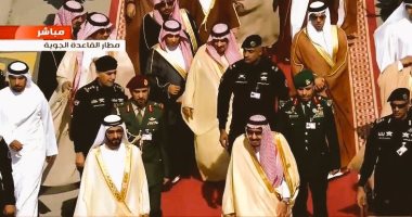 العاهل السعودى يستقبل وفود القمة الخليجية ويجرى مباحثات مع حاكم دبى بالرياض