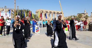 صور.. رقصات فرعونية وتحطيب بافتتاح بطولة النيل الدولية للكانوى والكياك بالأقصر