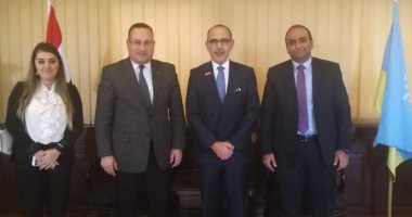 محافظ الإسكندرية يبحث سبل تعزيز العلاقات المصرية المكسيكية مع سفير المكسيك