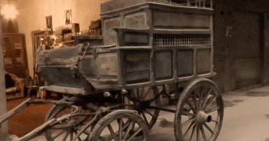 فيديو.. السن 118.. حكاية صاحب أقدم عربة كارو فى مصر