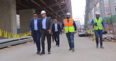 وزير النقل يتفقد محطة هشام بركات بالجزء الثانى للمرحلة الرابعة للخط الثالث للمترو
