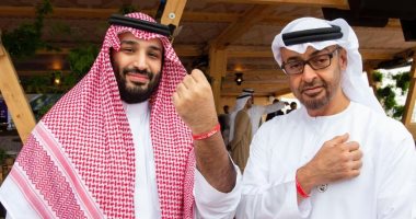 محمد بن سلمان ومحمد بن زايد يشهدان ختام سباق فورميلاE بالسعودية.. صور