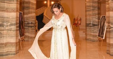 صور.. إطلالة مغربية للفنانة ريم البارودى من عرض أزياء فى الإمارات
