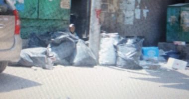 قارئ يشكو انتشار القمامة بشارع البحر بمدينة سوهاج