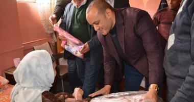 "مستقبل وطن" بالقاهرة يتبرع بـ100 سرير لدار مسنين ويوزع ملابس لكبار السن