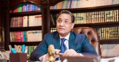 عبد الرحيم على: السيسى أجهض محاولات "الإرهابية" لتقسيم المصريين