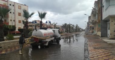 صور.. أمطار فى كفر الشيخ وتوقف حركة الصيد لليوم الثالث 