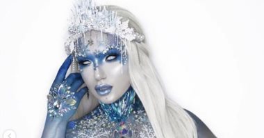 Ice Queen.. فوتوسيشن مثير لعارضة الأزياء أوليفيا باكلاند.. فيديو وصور