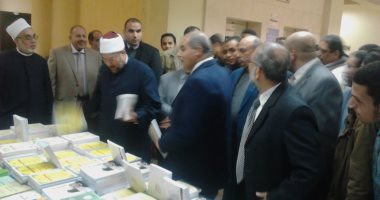 وزير الأوقاف ورئيس جامعة الأزهر يفتتحان معرضا للمجلس الأعلى للشئون الإسلامية