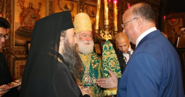 محافظ القاهرة يشارك الروم الأرثوذكس والأرمن الكاثوليك احتفالات عيد الميلاد