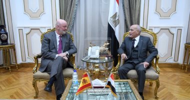 العصار يبحث مع سفير إسبانيا بالقاهرة سبل تعزيز التعاون المشترك 