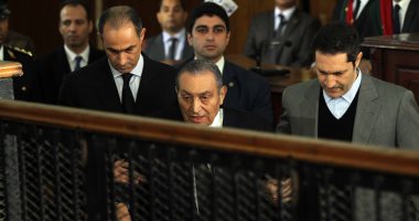 صور.. النيابة بـ"اقتحام الحدود": مبارك أعلن للشهادة وفقا لقانون المرافعات المدنية