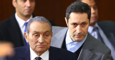 صور.. المحكمة تسمح لـ"البلتاجى" بتوجيه الأسئلة لـ"مبارك" بـ"اقتحام الحدود"