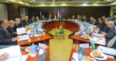 وزير النقل يترأس اجتماع الجمعية العامة للشركة المصرية للصيانة الذاتية للطرق